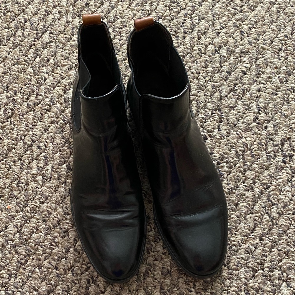 AGL Attilio Giusti Leombruni Patent Ankle Boots